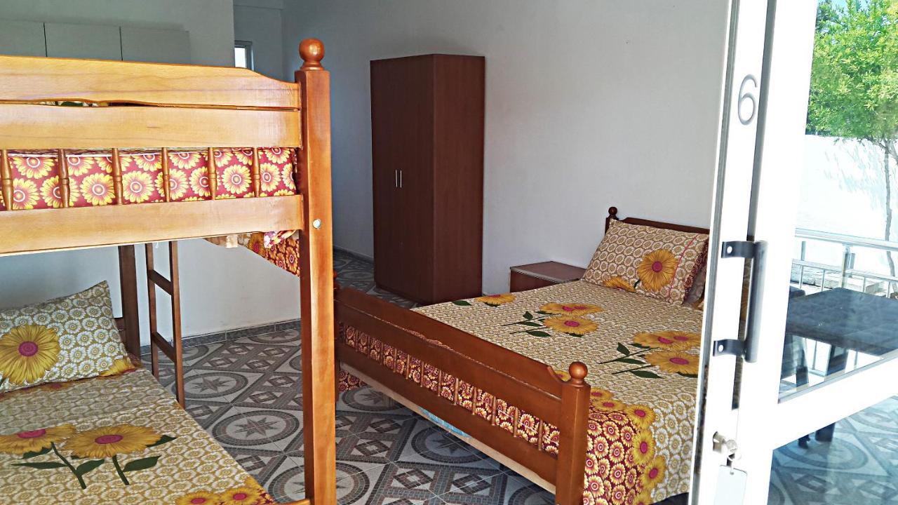 Hotel Aquarius Velipoje Bagian luar foto
