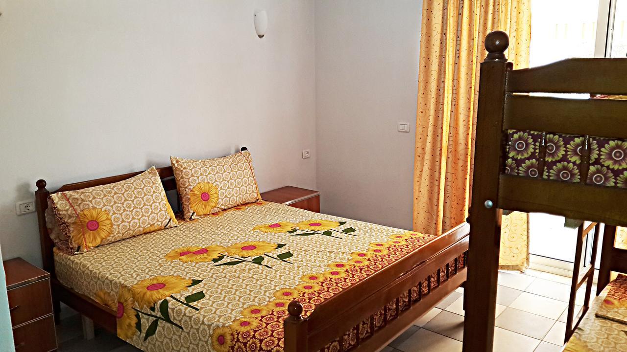 Hotel Aquarius Velipoje Bagian luar foto