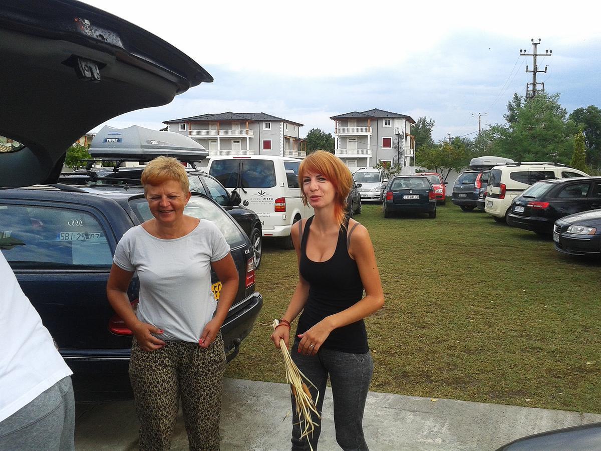 Hotel Aquarius Velipoje Bagian luar foto