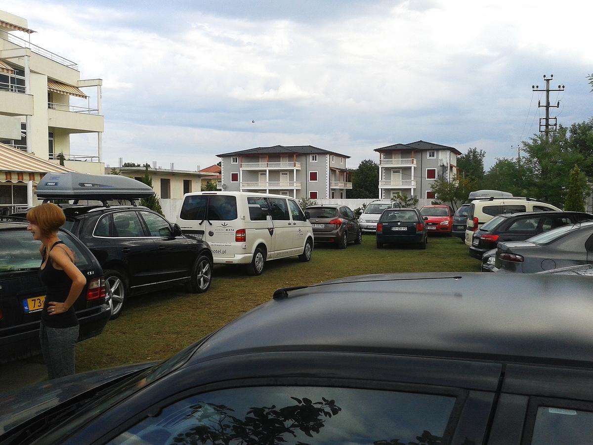 Hotel Aquarius Velipoje Bagian luar foto