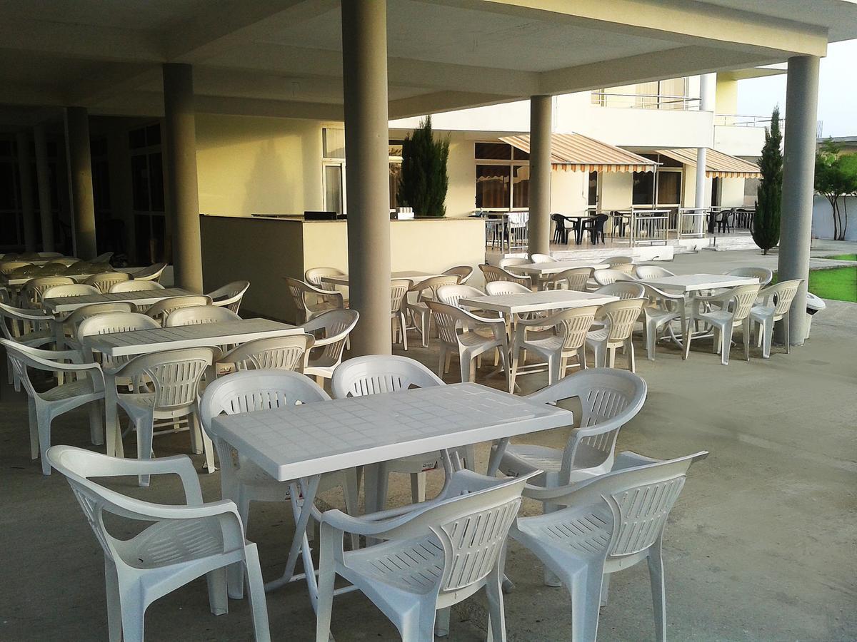 Hotel Aquarius Velipoje Bagian luar foto